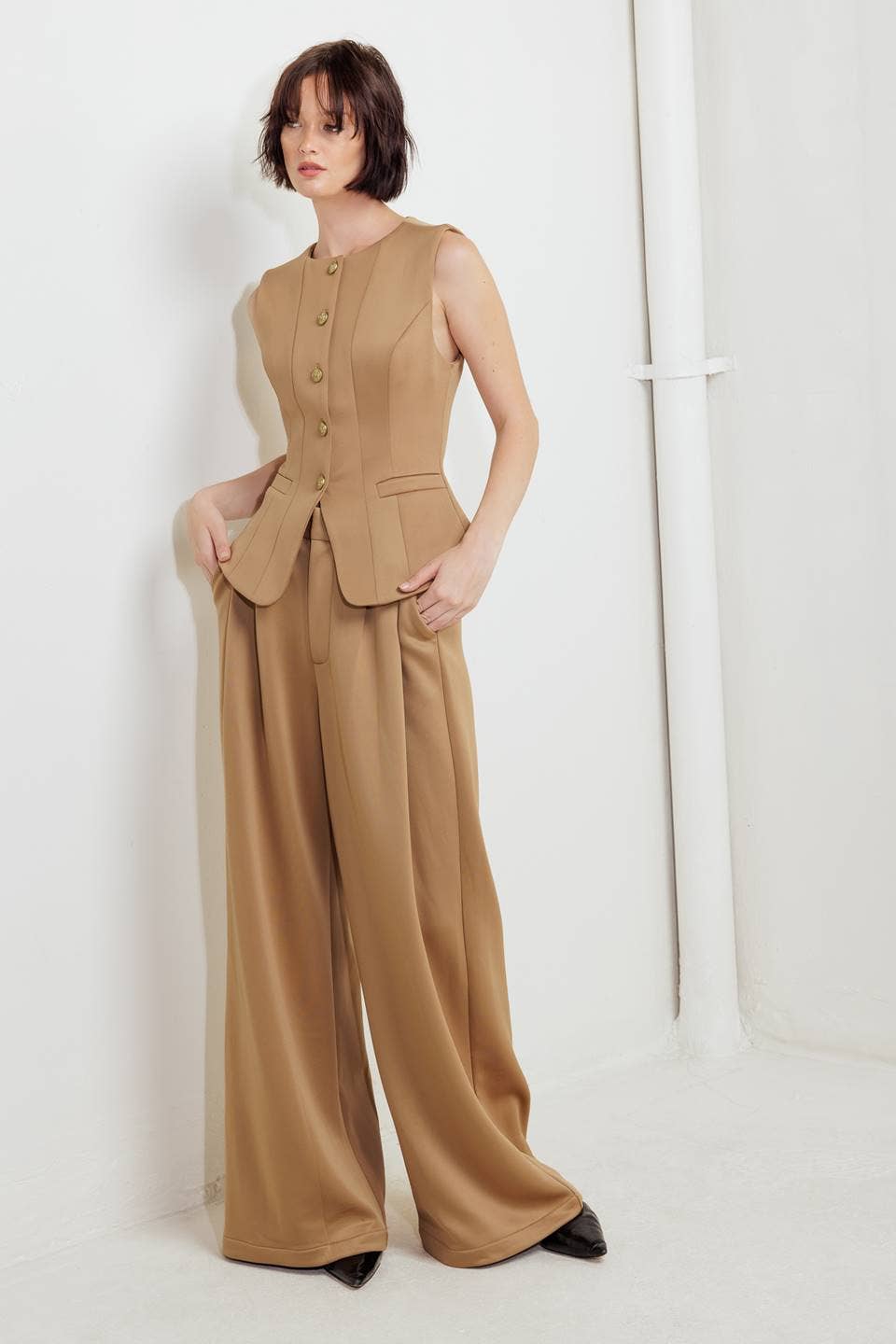 Solid Princess Seam Camel Fitted Vest