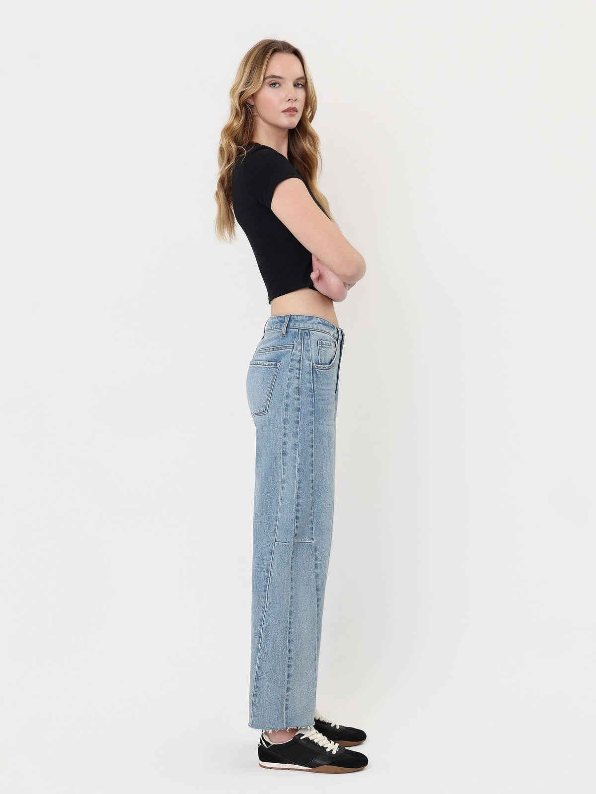 High Rise Raw Hem Paneied Seams Barrel Jeans