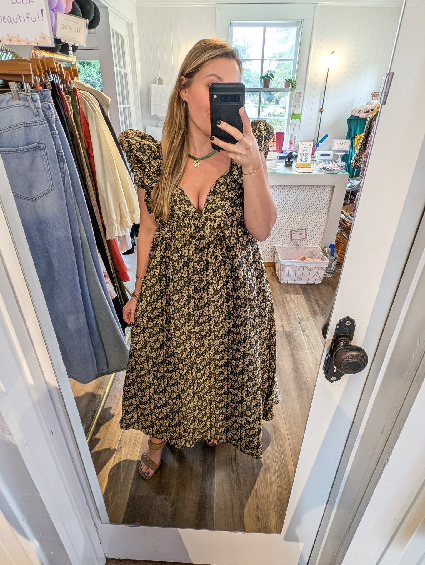 *FINAL SALE* Gold Daisy Jacquard Maxi Dress