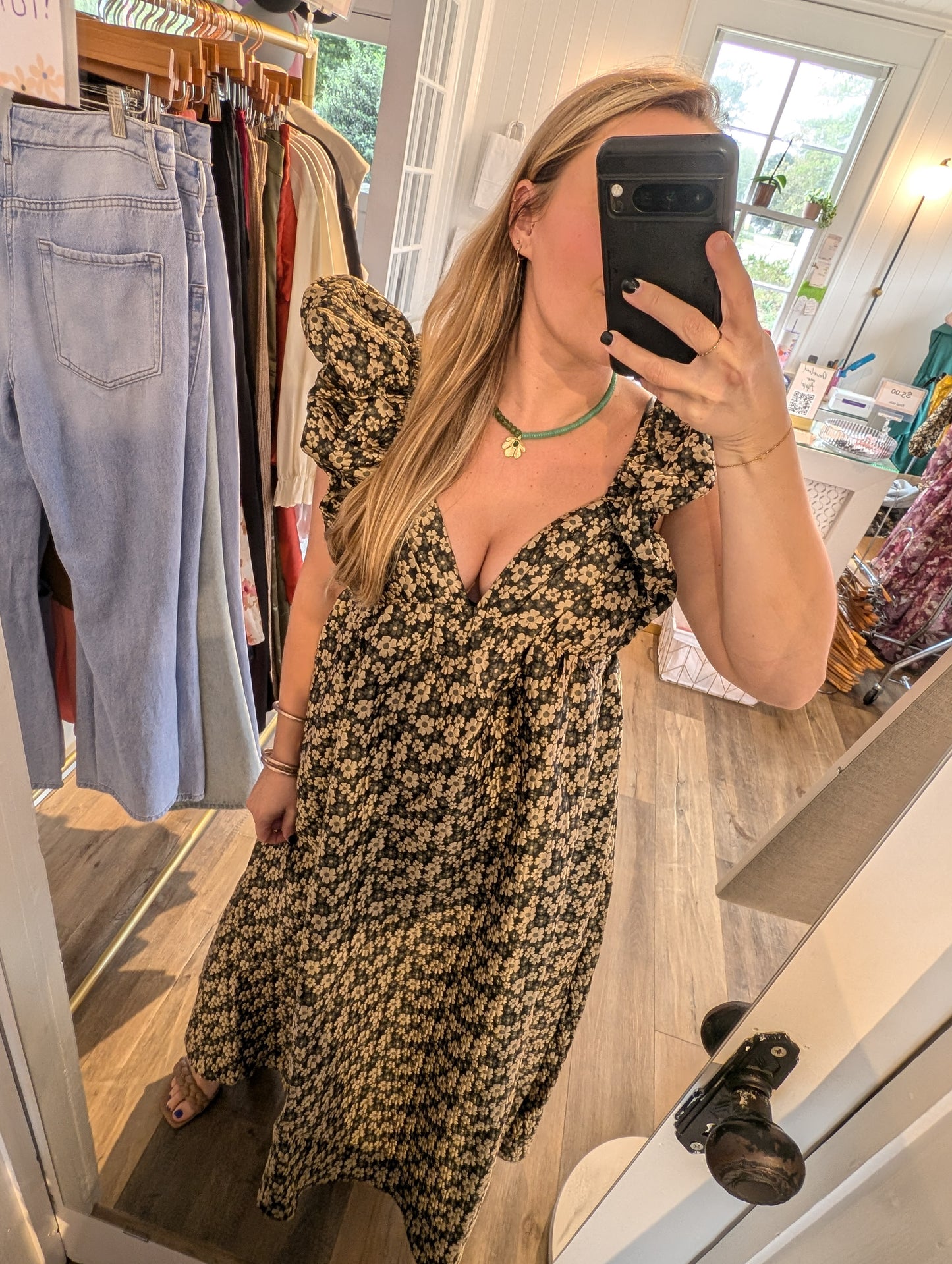 *FINAL SALE* Gold Daisy Jacquard Maxi Dress